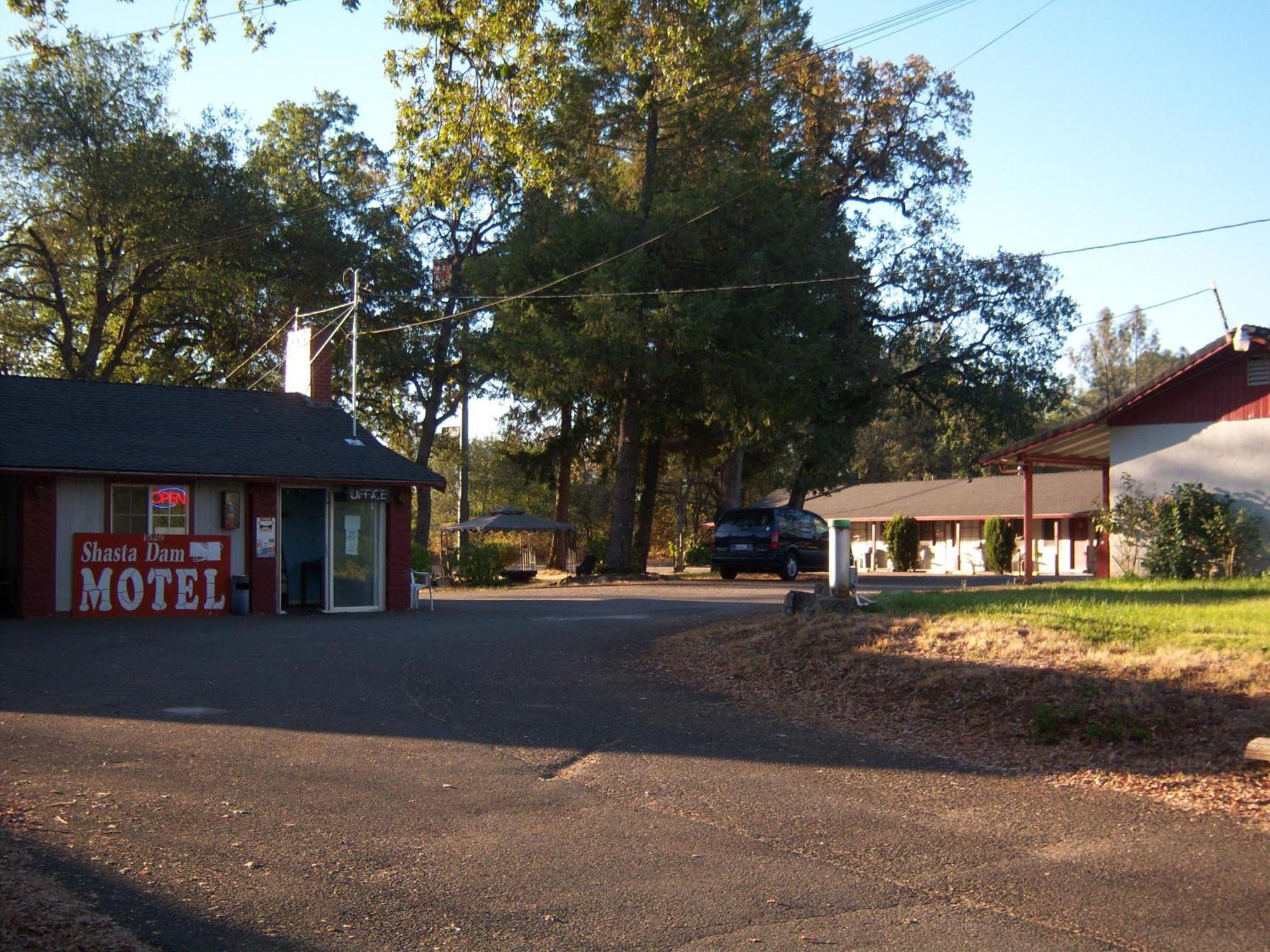 Shasta Dam Motel Shasta Lake Dış mekan fotoğraf