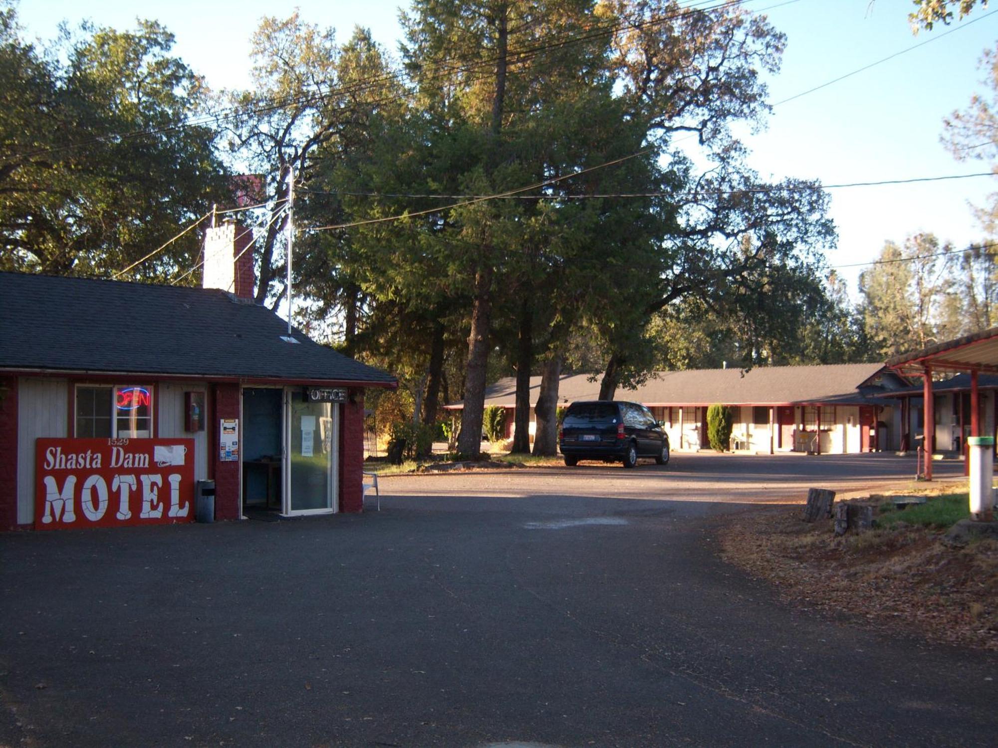Shasta Dam Motel Shasta Lake Dış mekan fotoğraf